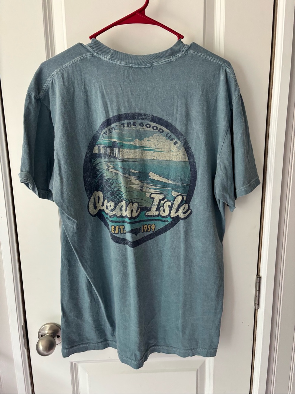 Comfort Colors Ocean-Isle Graphic Tee in Washed Blue